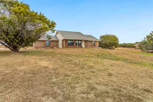 900 Bandera Trail, Granbury, TX 76048 - Photo 3