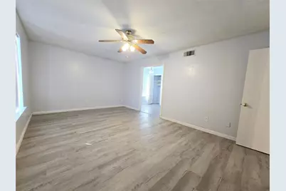 902 Spring Valley Plaza, Richardson, TX 75080 - Photo 3