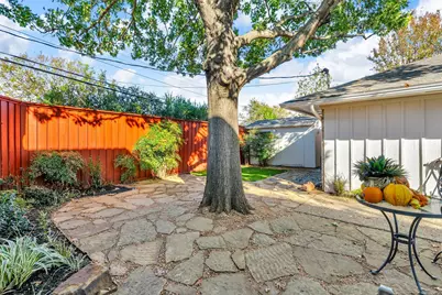 6129 Glennox Lane, Dallas, TX 75214 - Photo 21