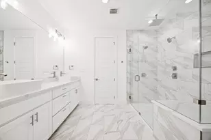 266 Harris St, Lewisville, TX 75057 - Photo 9