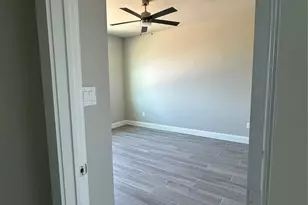 1406 Diceman Ave, Dallas, TX 75203 - Photo 13