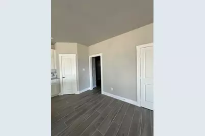 1406 Diceman Avenue, Dallas, TX 75203 - Photo 9