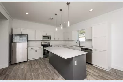 3733 Vineyard Drive, Dallas, TX 75212 - Photo 5