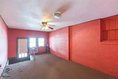 341 N 3rd Avenue, Munday, TX 76371 - Photo 13