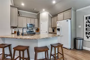 300 Cherry Point Dr, Palmer, TX 75152 - Photo 11