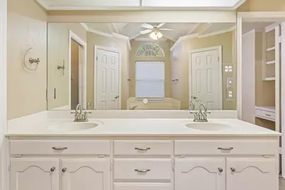 10700 Apache Drive, Waco, TX 76712 - Photo 9