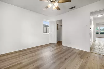 304 Tahiti Drive, Granbury, TX 76048 - Photo 21