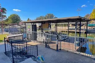 304 Tahiti Dr, Granbury, TX 76048 - Photo 19