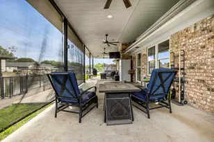 304 Tahiti Dr, Granbury, TX 76048 - Photo 25