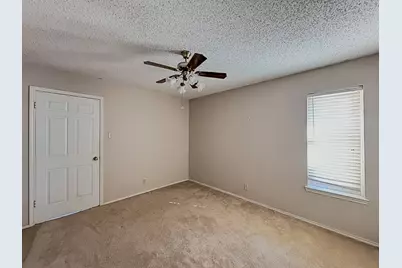 304 Tahiti Drive, Granbury, TX 76048 - Photo 15