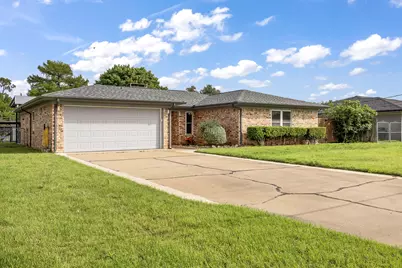 304 Tahiti Drive, Granbury, TX 76048 - Photo 39