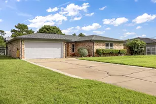304 Tahiti Dr, Granbury, TX 76048 - Photo 39