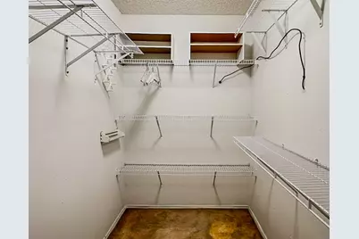 304 Tahiti Drive, Granbury, TX 76048 - Photo 13