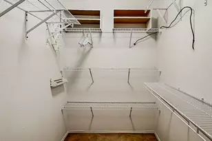 304 Tahiti Dr, Granbury, TX 76048 - Photo 13