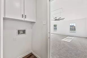 660 Pleasant Manor Ave, Burleson, TX 76028 - Photo 11