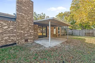 660 Pleasant Manor Ave, Burleson, TX 76028 - Photo 25