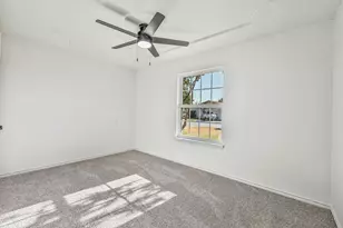 660 Pleasant Manor Ave, Burleson, TX 76028 - Photo 15