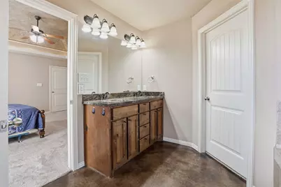 1700 Flagstone Court, Granbury, TX 76049 - Photo 27