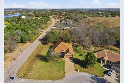 1700 Flagstone Court, Granbury, TX 76049 - Photo 39