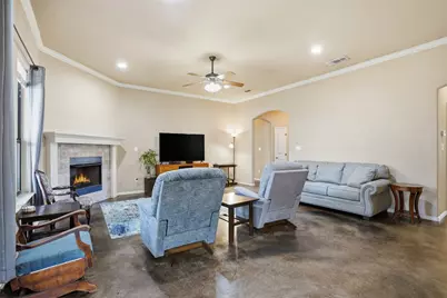 1700 Flagstone Court, Granbury, TX 76049 - Photo 13