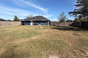 6801 Lakeview Dr, Bonham, TX 75418 - Photo 3