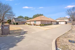 5606 Choctaw Dr, Granbury, TX 76049 - Photo 3