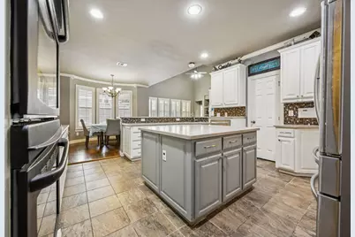 6328 Creek Bluff Court, Sachse, TX 75048 - Photo 11