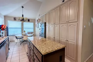 3405 Spring Willow Dr, Grapevine, TX 76051 - Photo 7