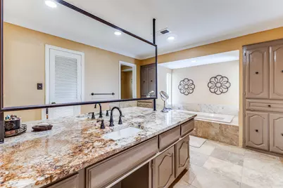 8517 Clover Meadow Drive, Dallas, TX 75243 - Photo 15