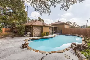 8517 Clover Meadow Dr, Dallas, TX 75243 - Photo 23