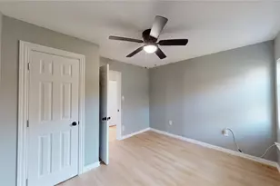 5729 Donnelly Ave, Fort Worth, TX 76107 - Photo 13