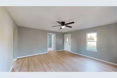 5729 Donnelly Avenue, Fort Worth, TX 76107 - Photo 3