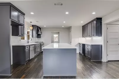 810 E Marvin Avenue, Waxahachie, TX 75165 - Photo 5