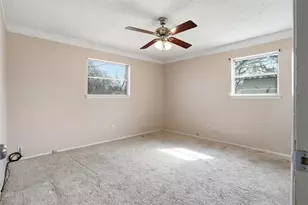 405 Marion Ln, Burleson, TX 76028 - Photo 11