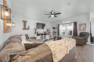 608 Breckenridge Pk Dr, Alvarado, TX 76009 - Photo 9