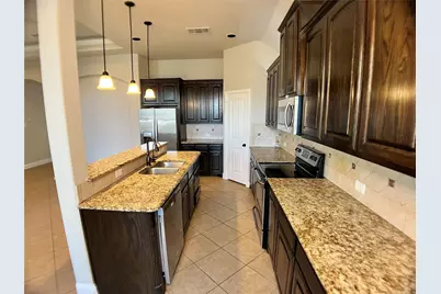 1525 Avenue A, Grand Prairie, TX 75051 - Photo 15