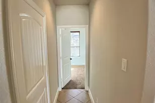 1525 Avenue A, Grand Prairie, TX 75051 - Photo 3