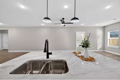 506 Broadway Street, Whitesboro, TX 76273 - Photo 11