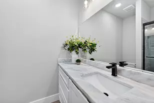 506 Broadway St, Whitesboro, TX 76273 - Photo 19