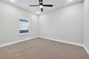 506 Broadway St, Whitesboro, TX 76273 - Photo 25