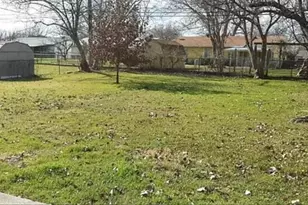 809 Milam Dr, Euless, TX 76039 - Photo 11