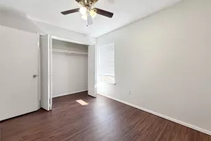 425 SW Thomas St, Burleson, TX 76028 - Photo 21