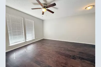 425 SW Thomas Street #B, Burleson, TX 76028 - Photo 7