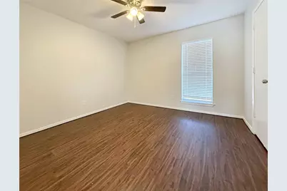 425 SW Thomas Street #B, Burleson, TX 76028 - Photo 13