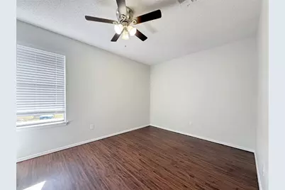 425 SW Thomas Street #B, Burleson, TX 76028 - Photo 19