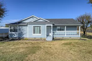 208 Maple St, Gunter, TX 75058 - Photo 1