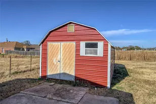 208 Maple St, Gunter, TX 75058 - Photo 31