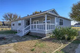 208 Maple St, Gunter, TX 75058 - Photo 25