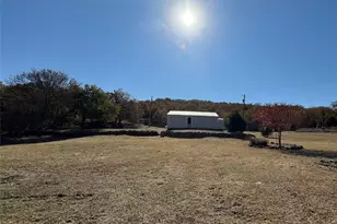 819 Captain S Dr, Bowie, TX 76230 - Photo 15