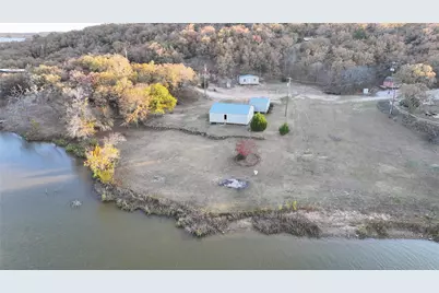 819 Captain S Drive, Bowie, TX 76230 - Photo 3